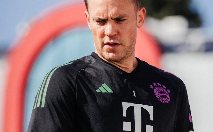 Dez meses após fratura na perna, Neuer deve voltar a ser titular do Bayern no sábado