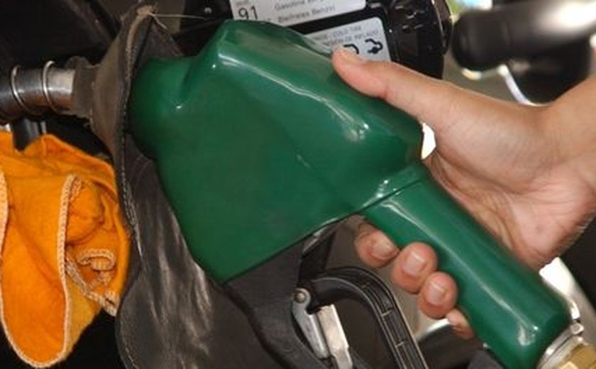 Alíquotas de PIS e Cofins sobre combustíveis sobem no domingo