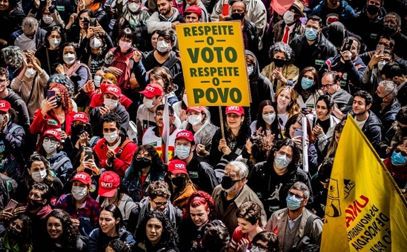 Violência política cresce na França em meio à tensão durante campanha eleitoral