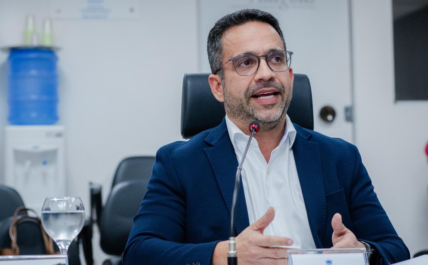 Governador Paulo Dantas anuncia antecipação do 13º salário dos servidores em 2024