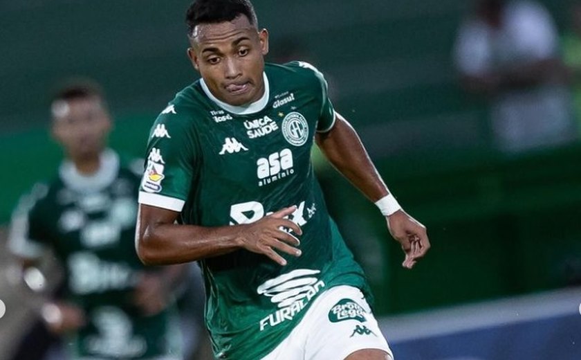 Com lesão no joelho, atacante Airton vira dúvida no Guarani para sequência da Série B