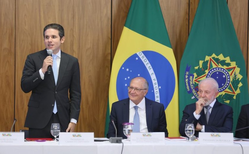 Hugo Motta diz que decisão para barrar ação contra Ramagem teve 'ampla vontade' da Câmara