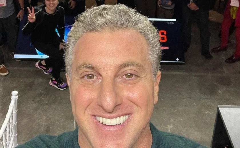 Luciano Huck resgata críticas de FHC ao Congresso e defende mudança no sistema político