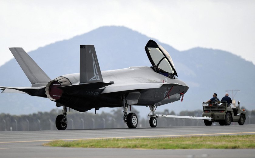Frota de caças F-35 britânicos está pronta para missões no papel, mas não na realidade