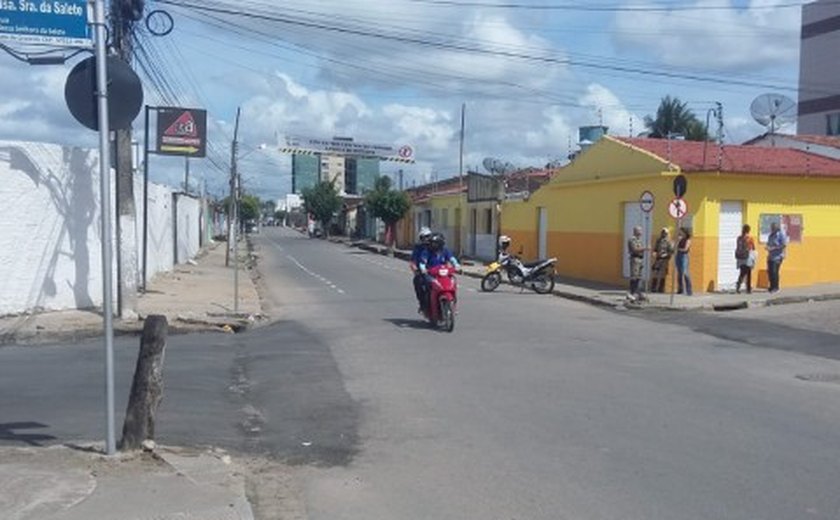 Madrugada de intranquilidade: farmácia em Arapiraca é alvo de furto
