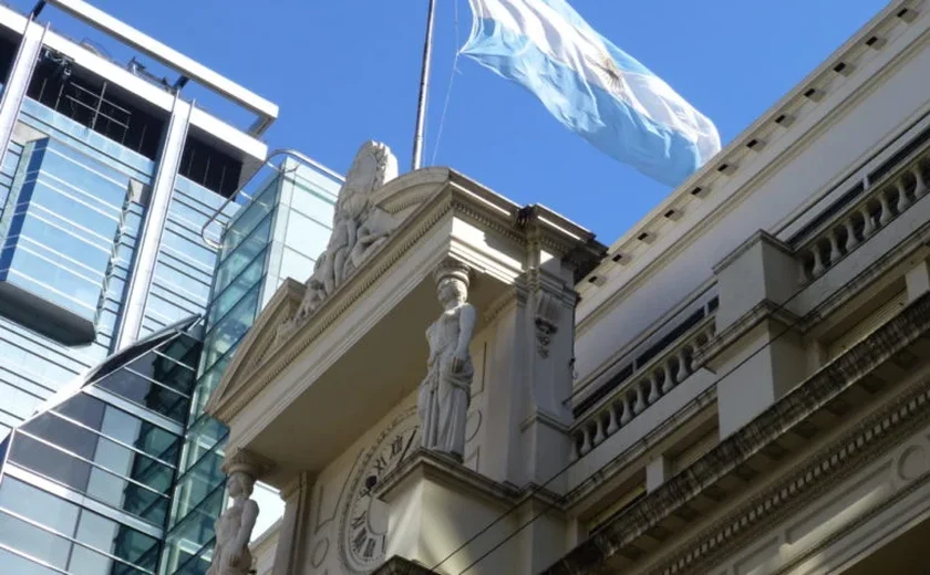 BC da Argentina alinha prazo de liquidação de operações cambiais com práticas internacionais