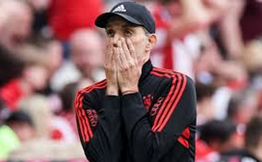 Após buscar quatro técnicos, Bayern considera manter Thomas Tuchel, diz jornal