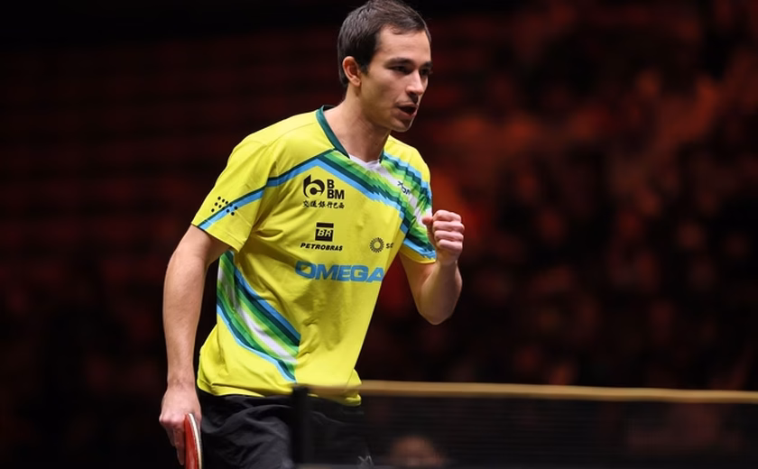 Hugo Calderano é campeão da Copa do Mundo de tênis de mesa