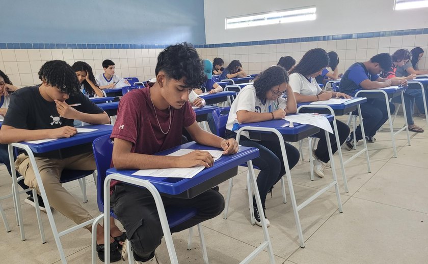 Trinta e quatro escolas estaduais participam da Olimpíada Brasileira Mirim de Matemática