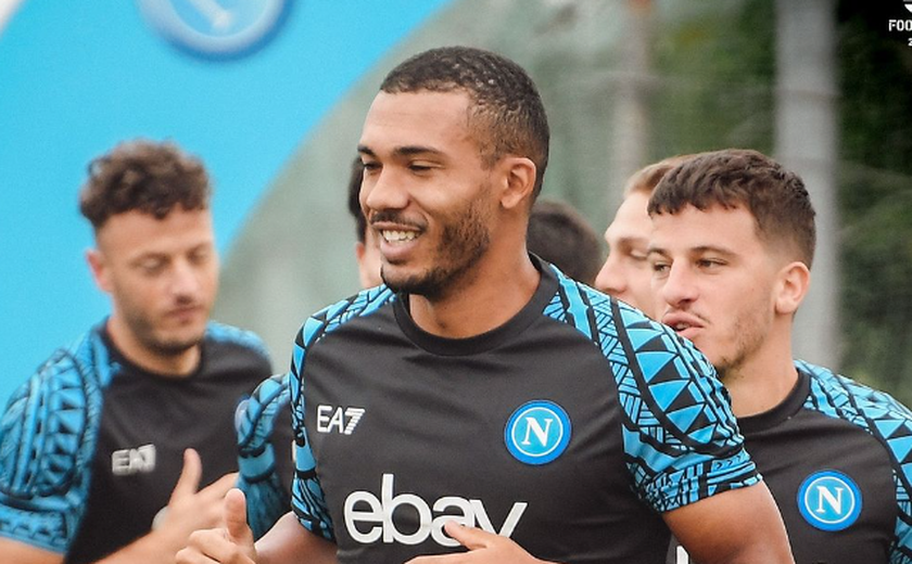Napoli derrota a lanterna Salernitana e melhora posição no Campeonato Italiano