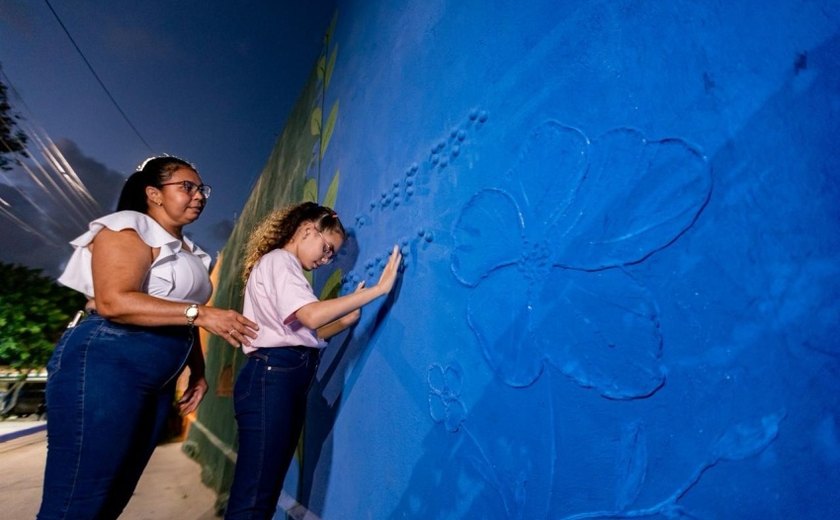 Antigo terreno abandonado vira praça com arte inclusiva no bairro Feitosa, em Maceió