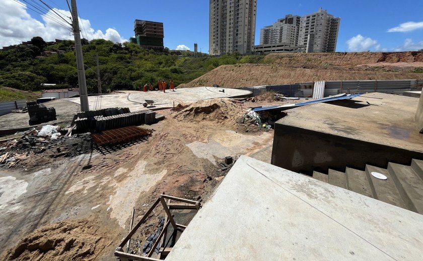 Prefeitura de Maceió executa mais de 40 frentes de obras de infraestrutura pelo Brota na Grota