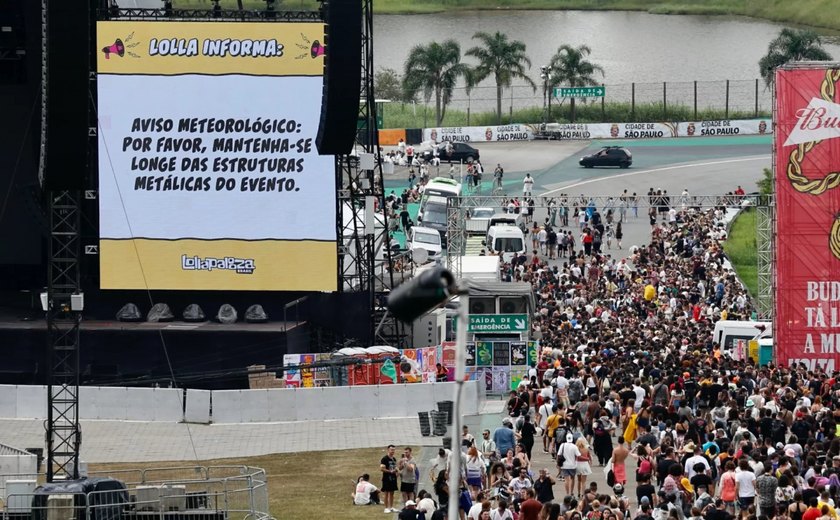 Lollapalooza 2022: previsão de chuva interrompe show e evacua plateia