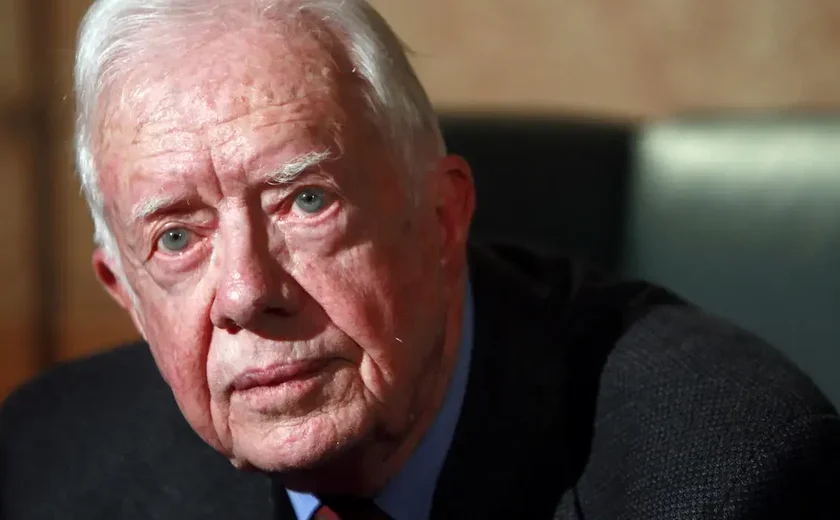 Funeral de Carter reúne últimos cinco presidentes americanos
