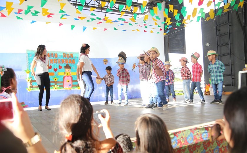 Centro de Educação Infantil Pontes de Miranda promove arraiá junino
