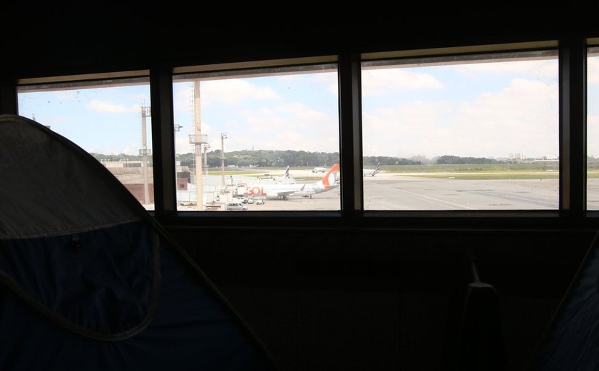 Aeroporto de Guarulhos tem 291 imigrantes retidos em área restrita