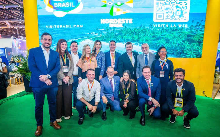 Governador de Alagoas lança Marca Nordeste na Feira Internacional de Turismo, na Argentina