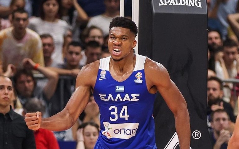 Antetokounmpo não vai disputar a Copa do Mundo de Basquete: 'Ainda não estou pronto'