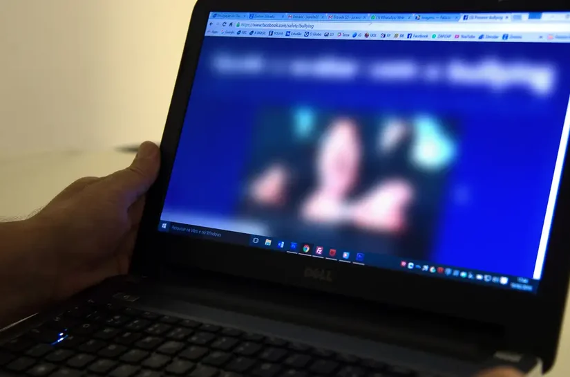 Cyberbullying e exposição nas redes acendem alerta para saúde mental