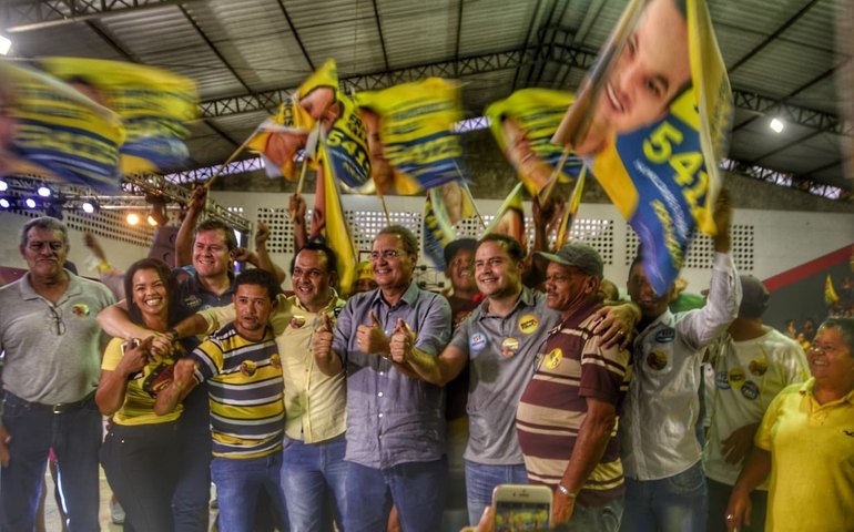 Senador Renan prestigia lançamento de campanha de Francisco Sales
