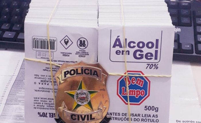 Polícia Civil apreendeu 300 frascos de 500 ml