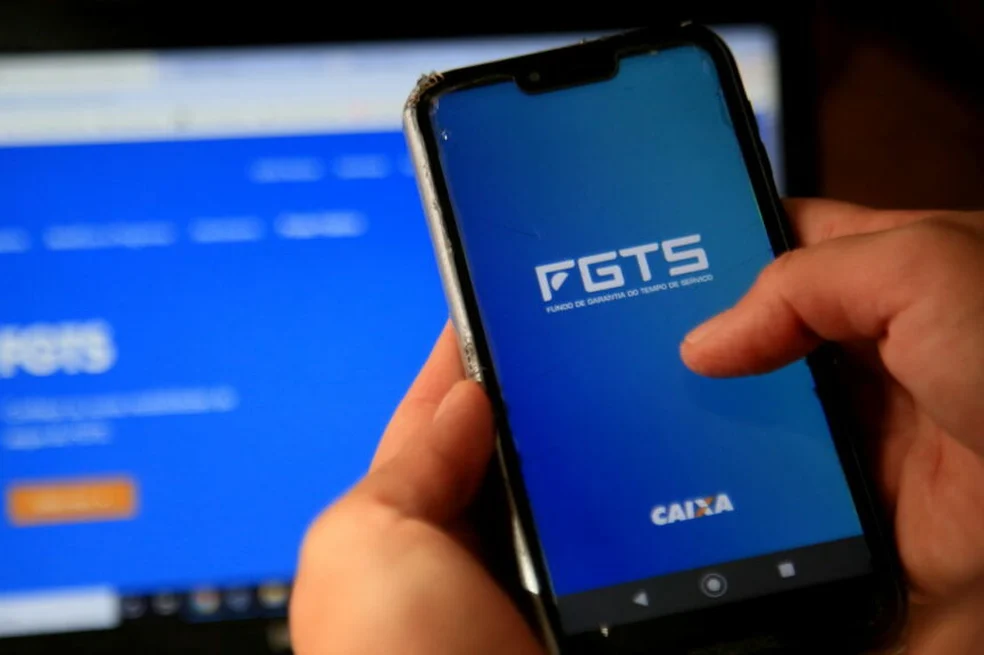 Mais de 8 milhões de trabalhadores começam a receber novos valores do FGTS nesta terça (17)