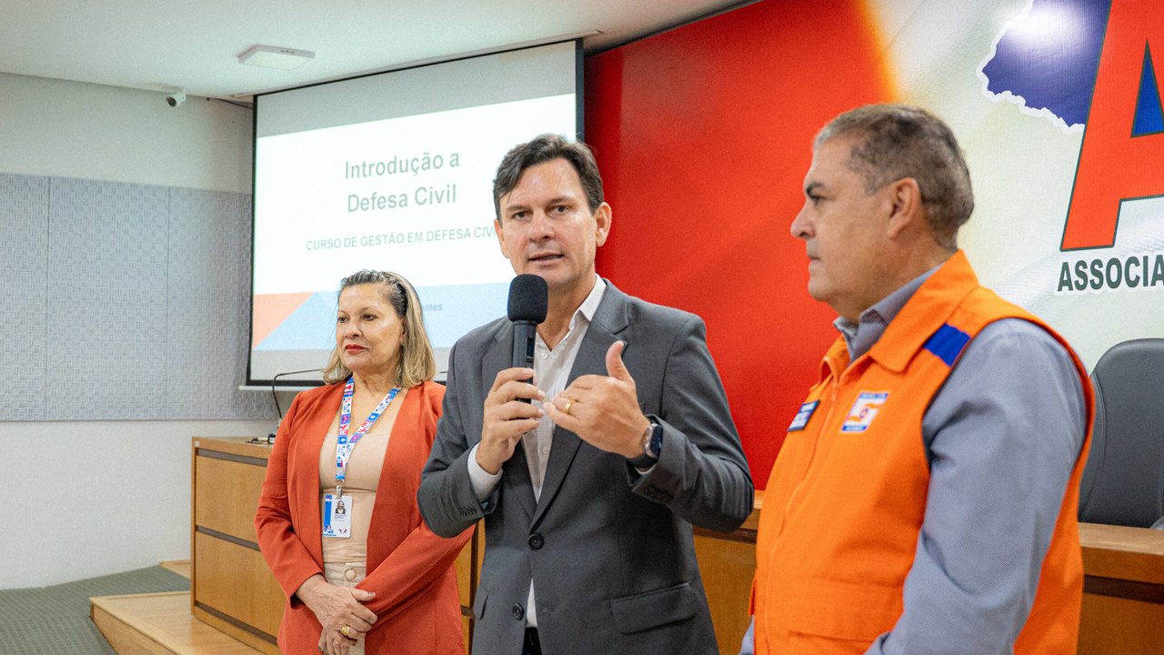 AMA sedia curso 1º Curso de Formação de Gestores em Defesa Civil