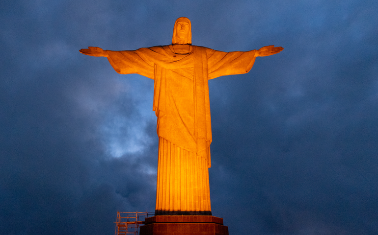 Iluminação do Cristo Redentor marca Dia Mundial da DPOC