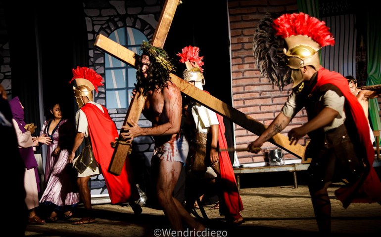 Espetáculo 'Jesus, Rei dos Judeus' encanta público na Serra do Goiti em Palmeira