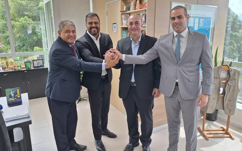 Em Brasília, secretário de Agricultura busca ampliar parcerias para setor de Alagoas