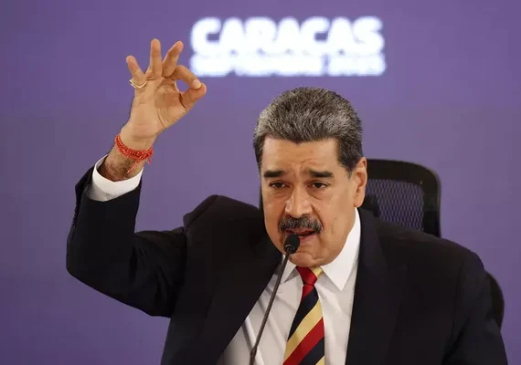 Aviões da Venezuela sobrevoaram navio americano, acusam EUA