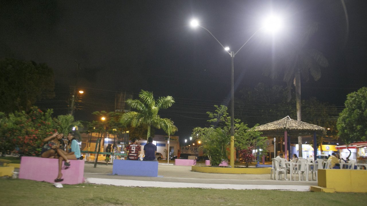 Iluminação em LED fortalece comércio e lazer no Graciliano Ramos