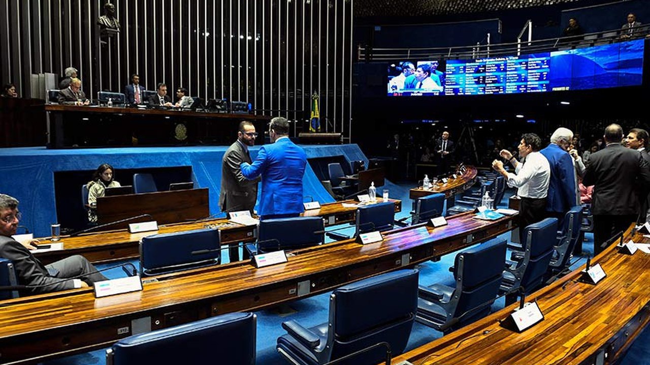 Plenário confirma Guilherme Patriota como representante do Brasil na OMC