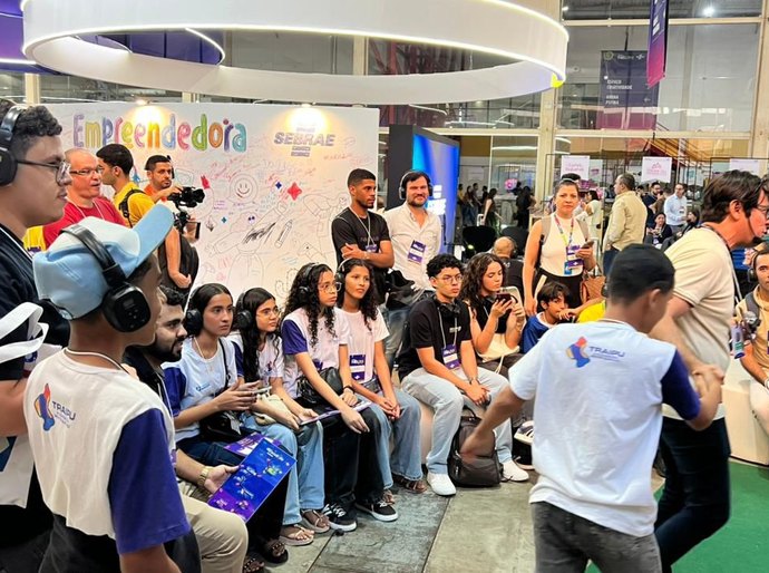 Estudantes traipuenses visitam maior encontro de inovação e empreendedorismo do Nordeste