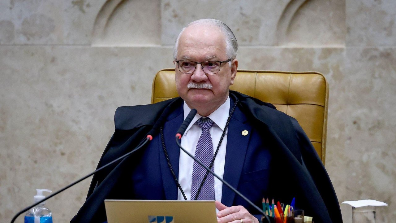 Fachin nega pedido para julgar Moraes e Mendonça juntos