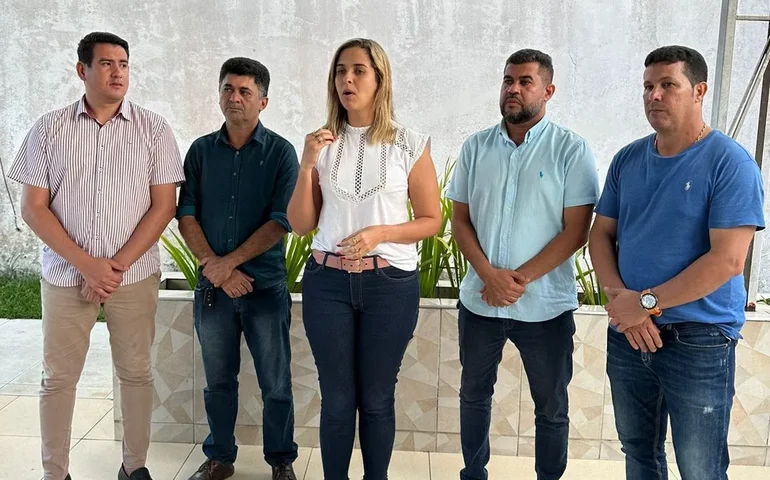 Atalaia: vereadores rebatem prefeita e afirmam que gestora ‘engana e mente’ para população