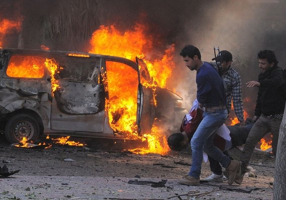 Atentado com carro-bomba mata pelo menos 42 pessoas na Síria