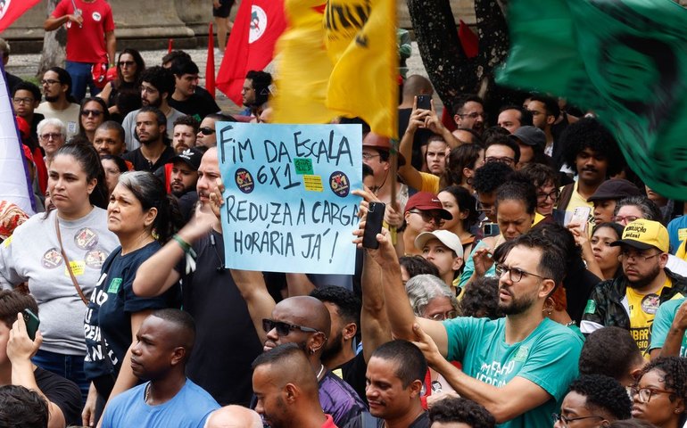 Redução da jornada de trabalho: 65% dos brasileiros apoiam a mudança