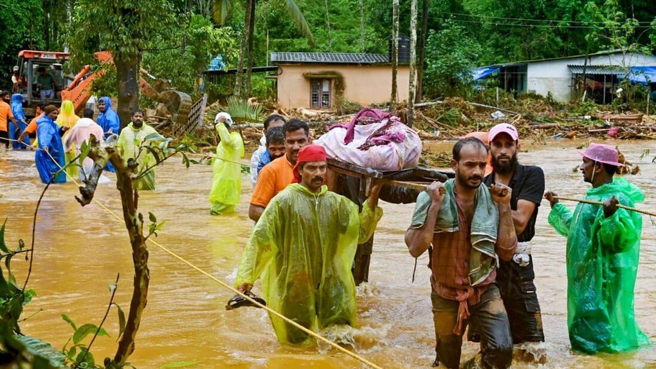 Deslizamento na Índia deixa 120 mortos
