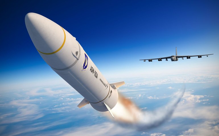 Especialista: EUA desenvolvem mísseis hipersônicos há muito tempo, mas ainda estão no ínicio