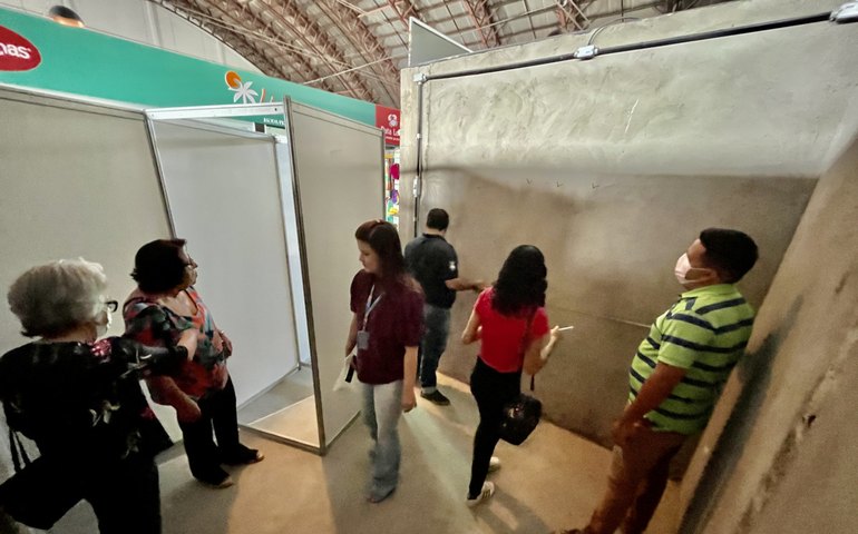Semtabes inicia organização do espaço da Economia Solidária no Mercado 31