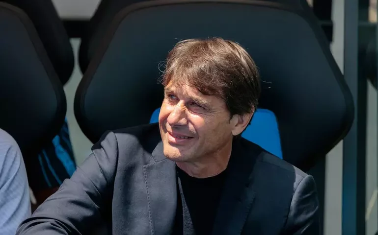 Antonio Conte pode se despedir do Napoli na última rodada da Série A
