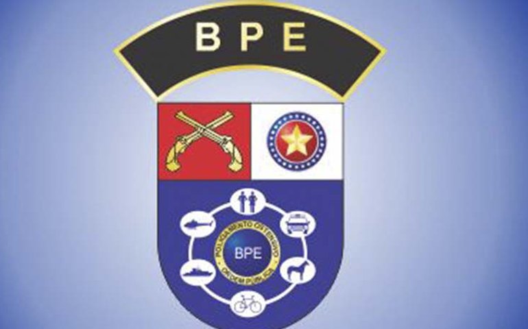 Após reforma, prefeito entrega terminal e praça no Trapiche em Maceió