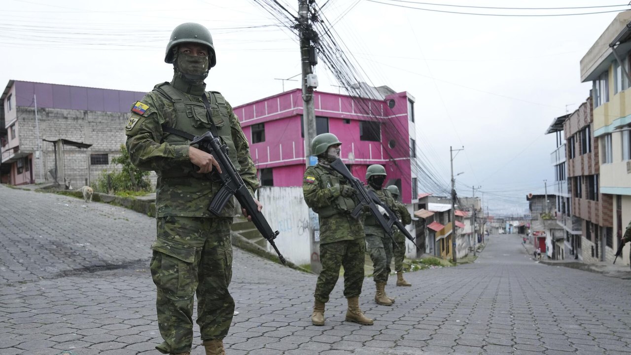Equador declara estado de emergência em cinco províncias devido ao aumento da violência