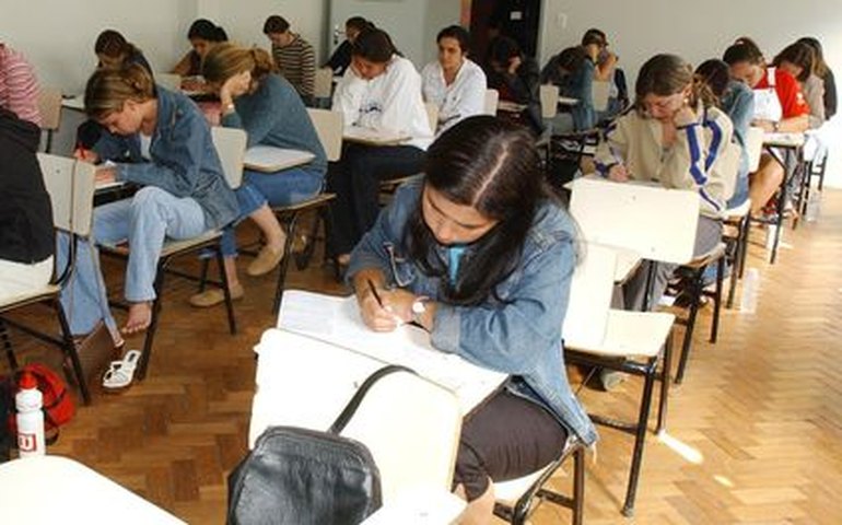 Selecionados no Sisu têm até hoje para fazer matrícula