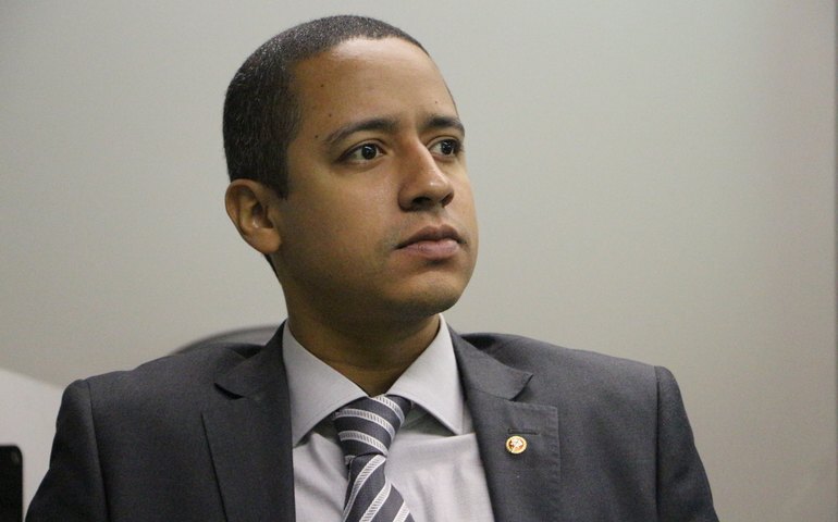 Após ação por improbidade administrativa ajuizada pelo MPAL, vereador é afastado do cargo em Olho d’Água das Flores