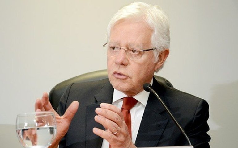 Moreira Franco acompanha de perto investimentos nos aeroportos de Alagoas