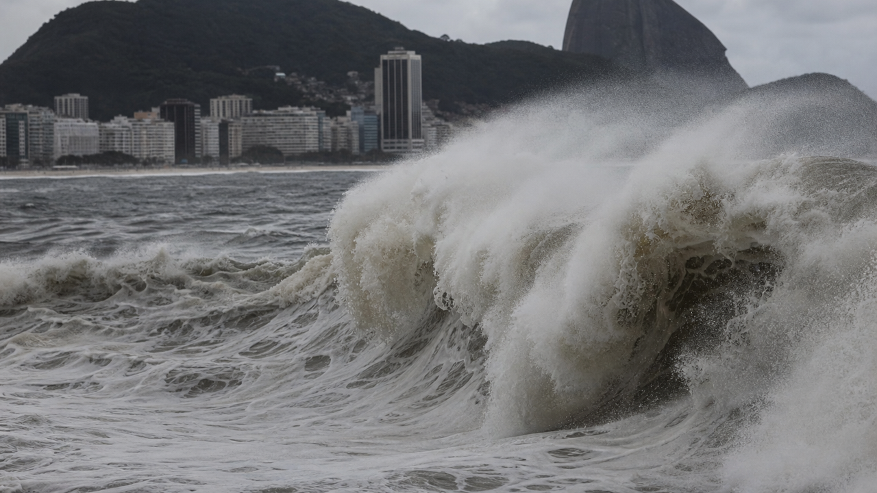 Rio tem virada no tempo neste domingo e ressaca no mar na segunda-feira
