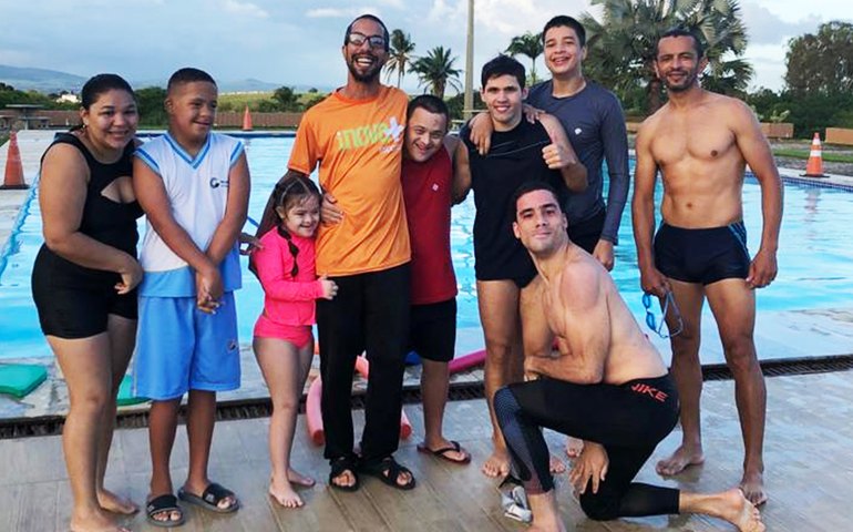 Matrículas abertas para as aulas de natação, natação adaptada e hidroginástica