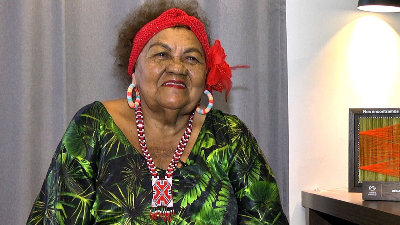 Dona Onete, de 87 anos, é internada com quadro de infecção